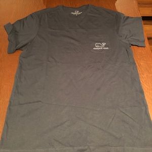 Men’s Vineyard Vines t-shirt